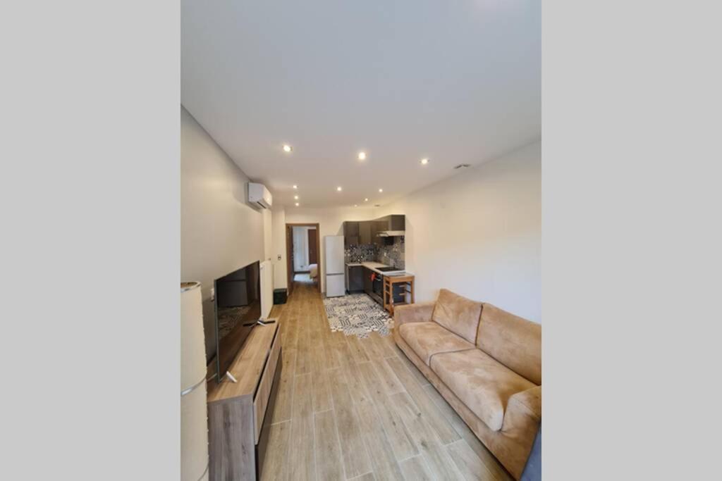 Magnifique T2 Dans Maison Neuve D'architecte / Magnificent T2 In A New Architect House Apartment