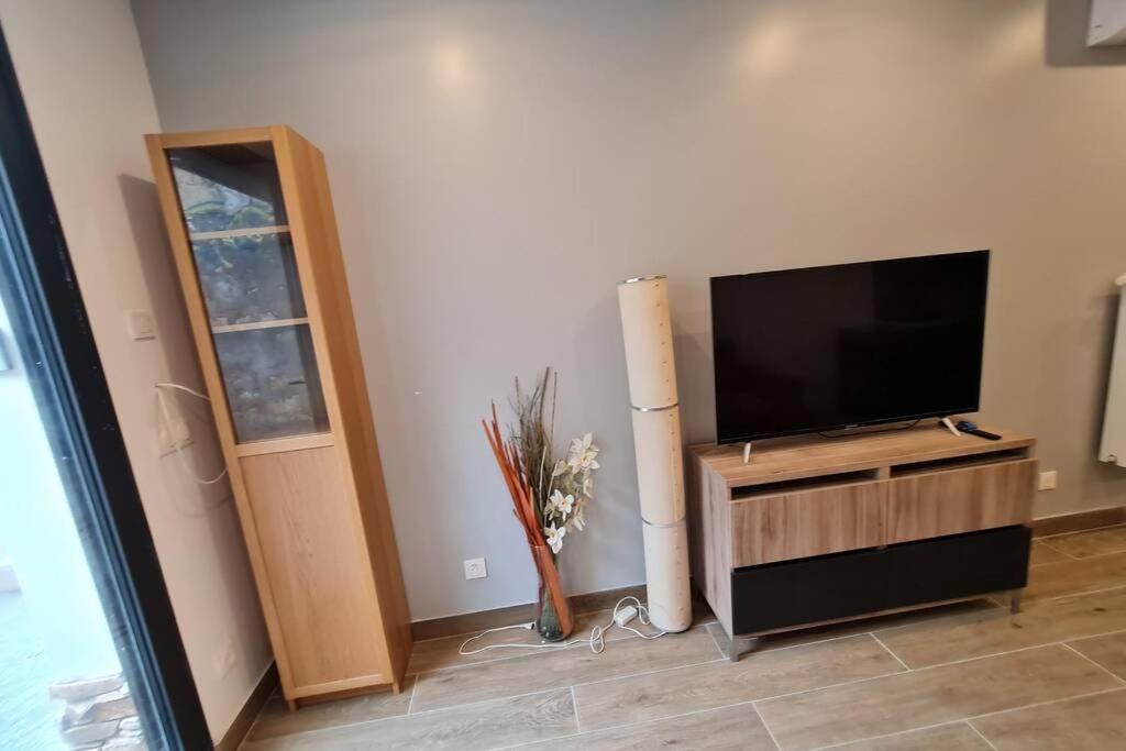 Magnifique T2 Dans Maison Neuve D'architecte / Magnificent T2 In A New Architect House * Asnieres-sur-Seine
