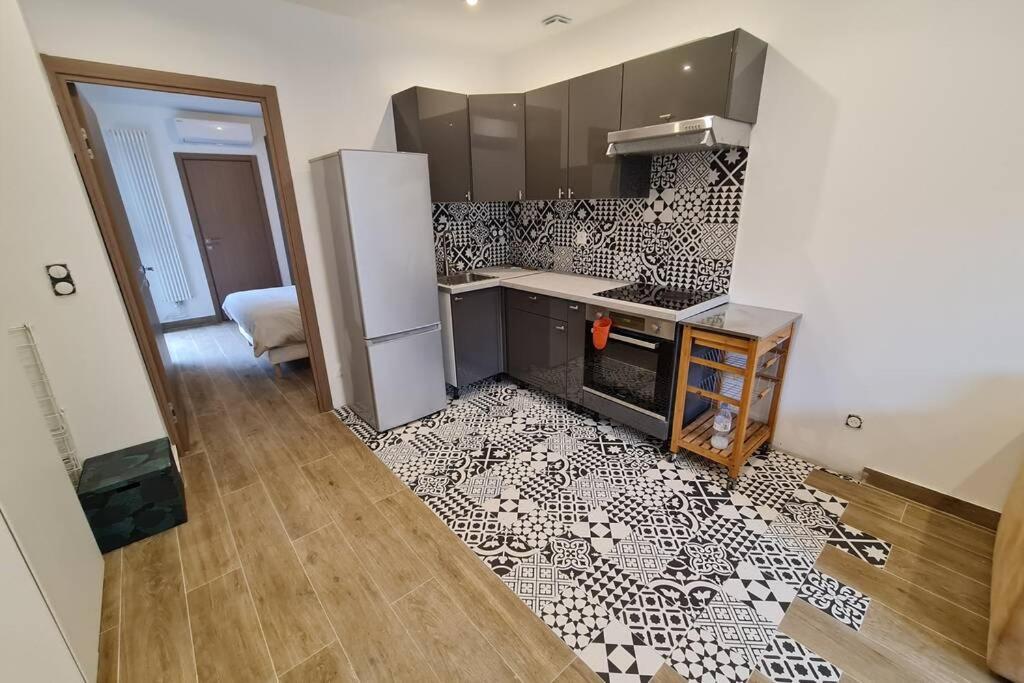 Magnifique T2 Dans Maison Neuve D'architecte / Magnificent T2 In A New Architect House Apartment Asnieres-sur-Seine